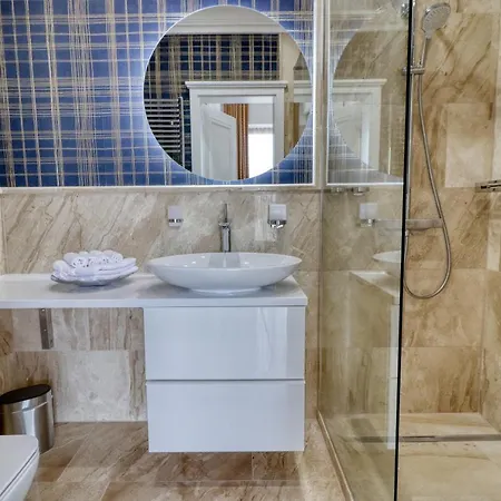 Apartment Szeredi *